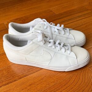 Men's Nike White Sneakers